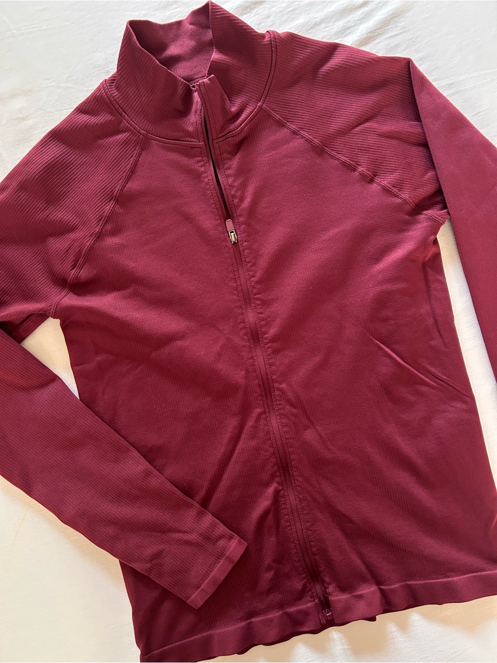Fabletics Women’s Burgundy Full Zip Athletic Jacket Thumbholes Size M